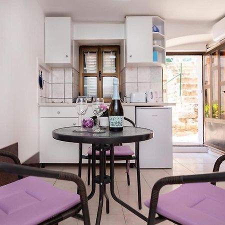 Central Apartment Rose In Hearth Of Split Kültér fotó