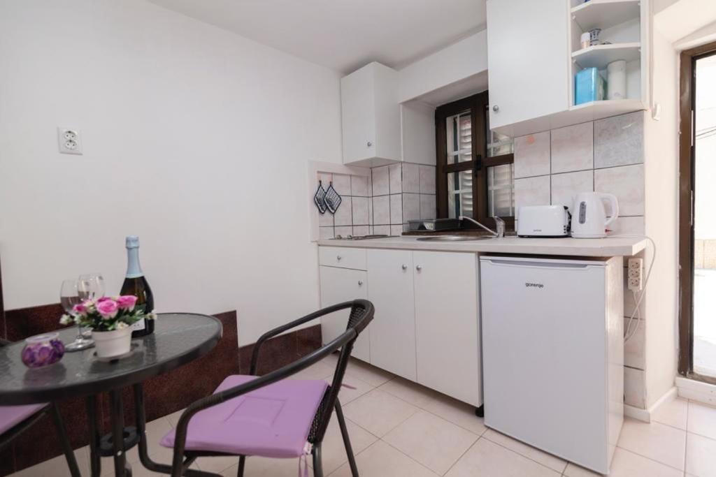 Central Apartment Rose In Hearth Of Split Kültér fotó